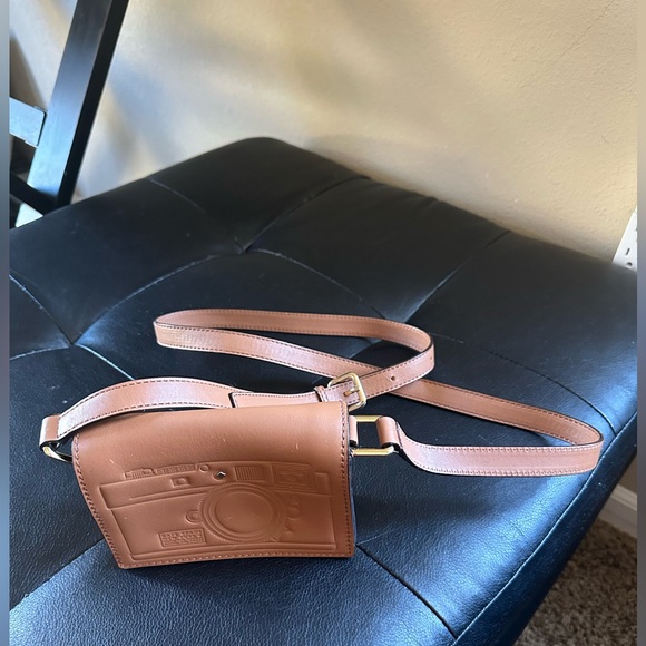 Kate Spade NWOT Pocomo Gwen Mini Camera Crossbody - Picture 15 of 17